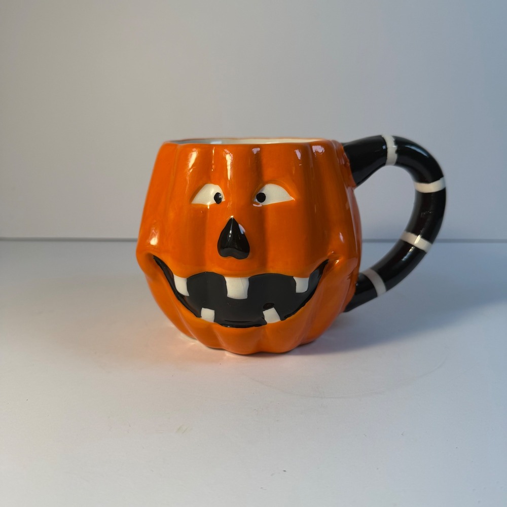 Blue Harbor 2018 Halloween Jack O Lantern Pumpkin Mug 3D Face Striped Handle